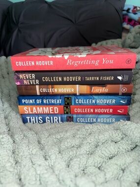 Colleen Hoover 6 book bundle